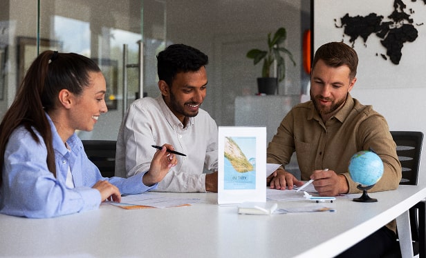 visa-about-img1-1-min